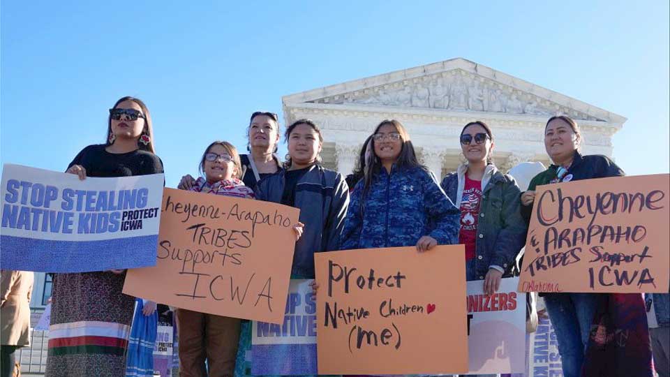 La Corte Suprema confirma la ley de adopción indígena