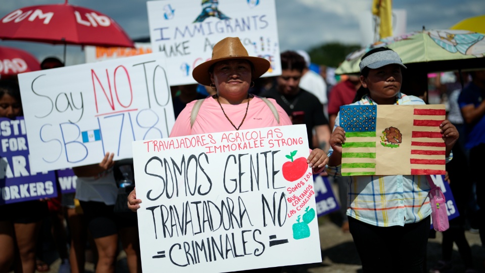 Los sindicatos denuncian la nueva ley antiinmigrante de Florida por ‘infundir miedo y odio’