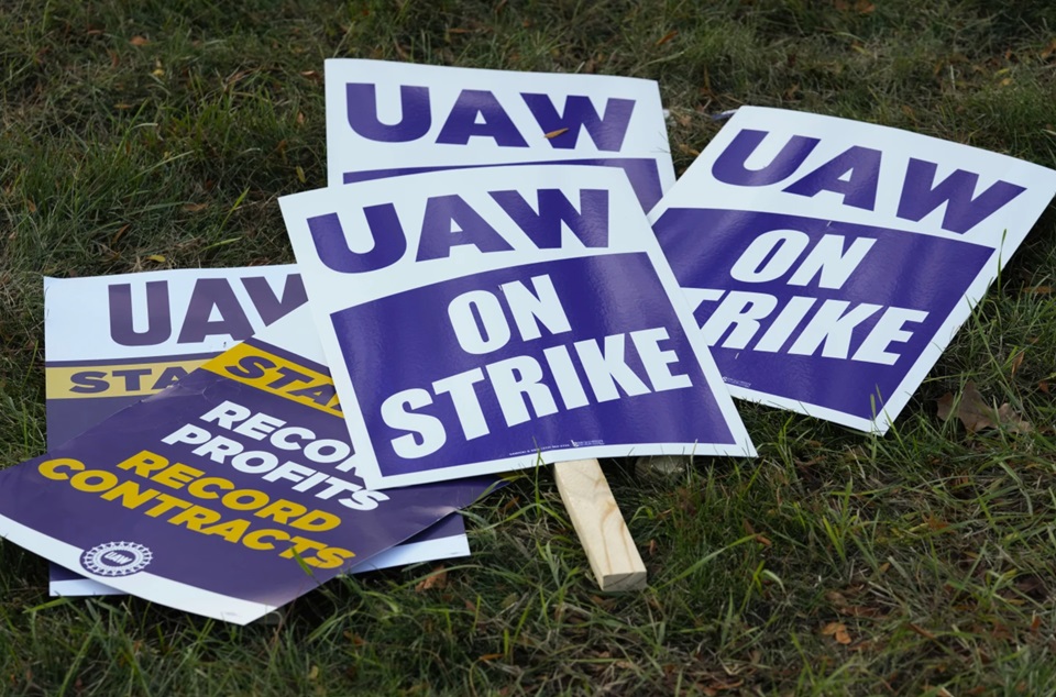 Clean sweep: GM settles with UAW after Ford, Stellantis do so