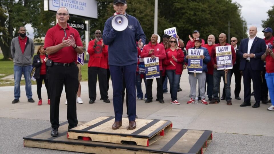 Interviews with auto workers reflect desire for a pro-worker president