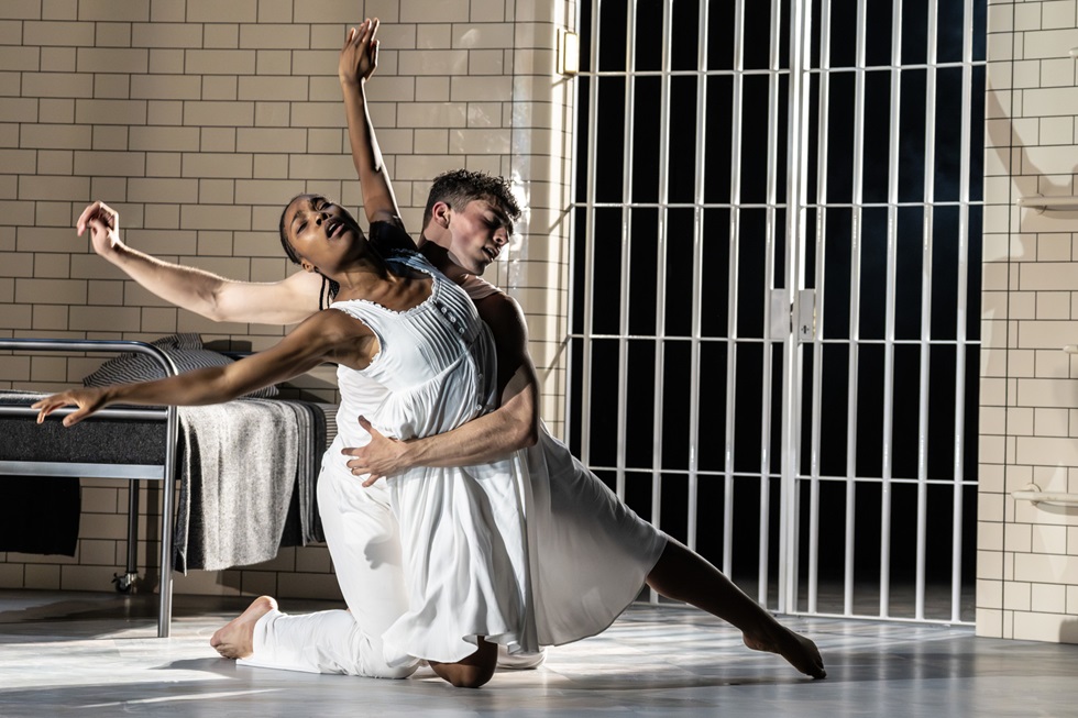 Matthew Bourne’s ‘Romeo and Juliet,’ a ballet that will leap into your heart