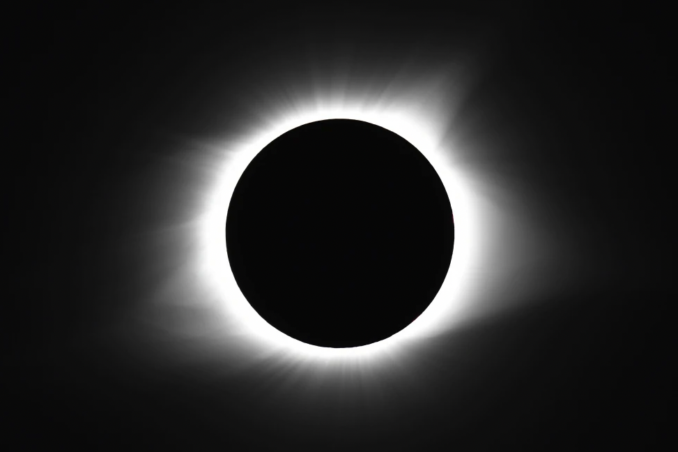 Total eclipse of the news: As Moon hides, Sun journalists eclipse ...