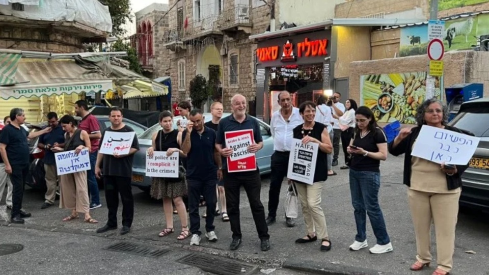 Israeli police shut down Communist Party headquarters to disrupt anti-war activities – People’s World