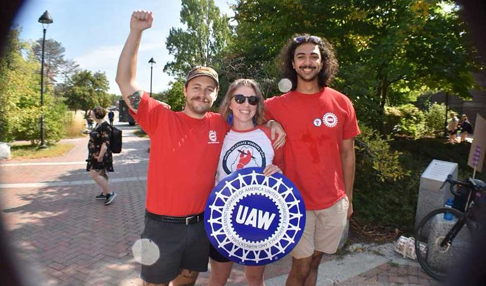 Univ. of Maine grad students want contract, but administrators are no-shows at negotiations