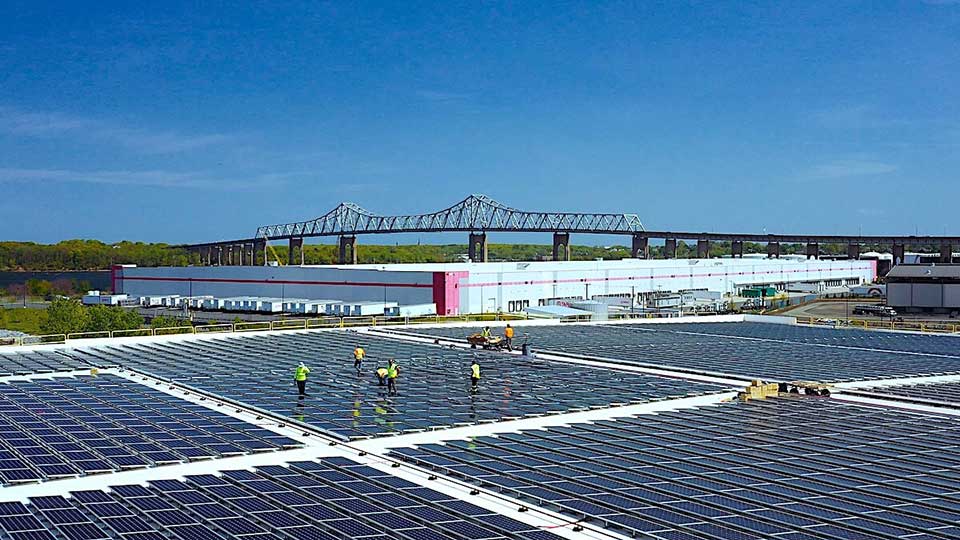 Los empleos en la industria solar de EE. UU. alcanzaron un récord en 2023