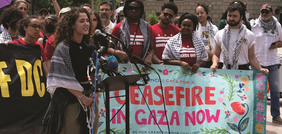 Courting Republicans and ignoring Palestine is no way to win, progressives tell Harris