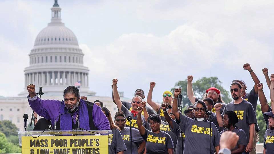 Last Sunday before the election, Rev. Barber issues a 'call to arms'