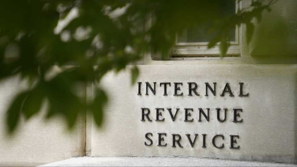 Tax time: Dismantling the IRS only helps billionaire tax dodgers