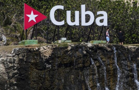 Cubans discuss end of unipolar and transition to multi-polar world