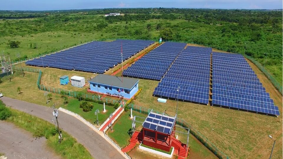 Cuba tackles energy crisis by promoting power of the sun
