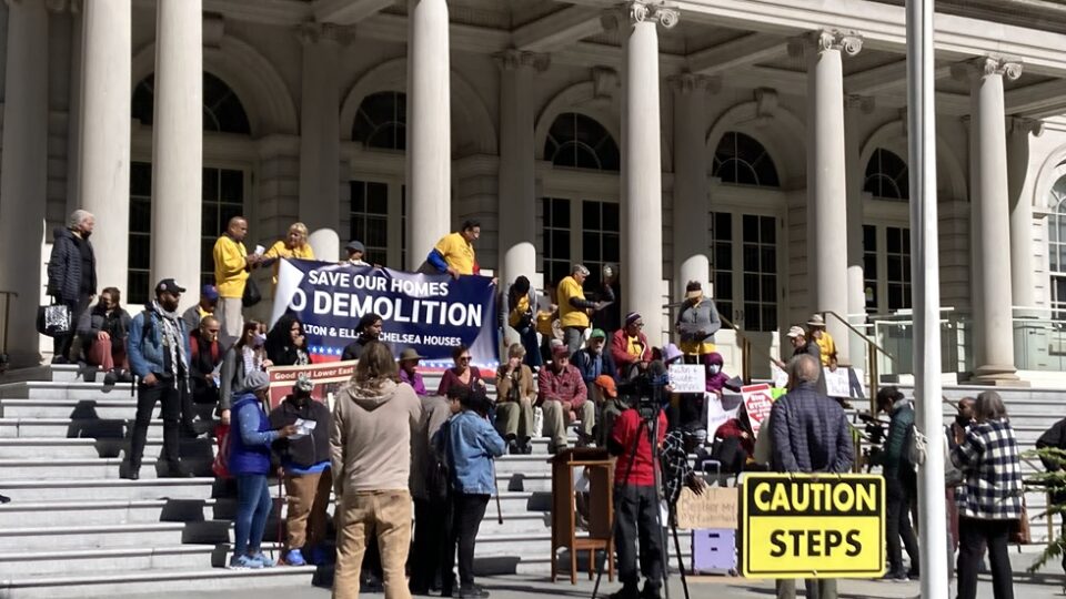 New York public housing under threat of demolition and privatization, residents fight back
