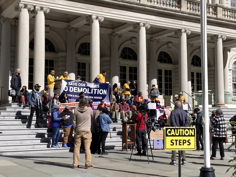 New York public housing under threat of demolition and privatization, residents fight back