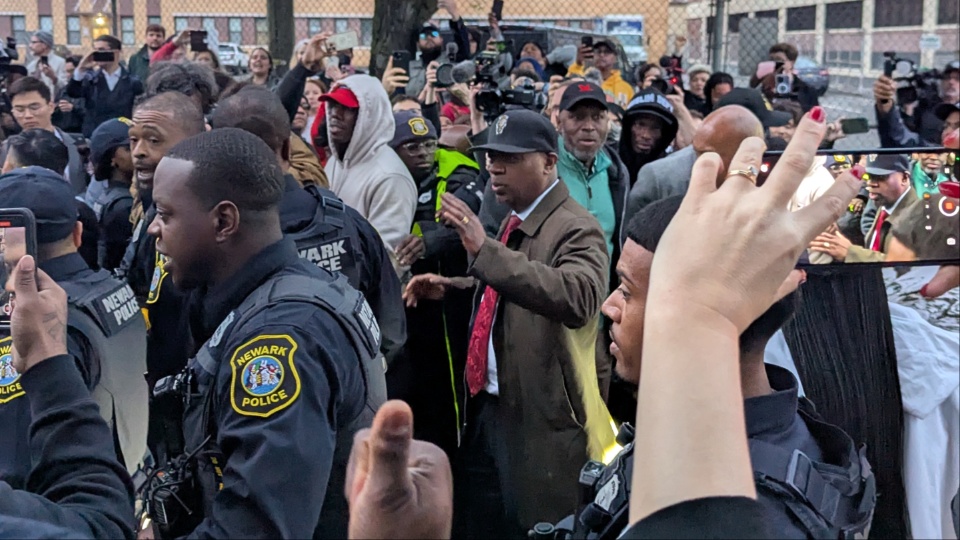 Newark mayor Ras Baraka freed after being seized by Homeland Security