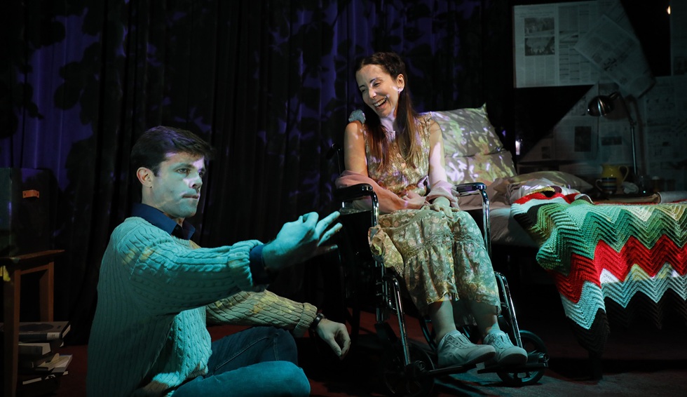 ‘The Delicate Tears of the Waning Moon’ explores violations against journalists