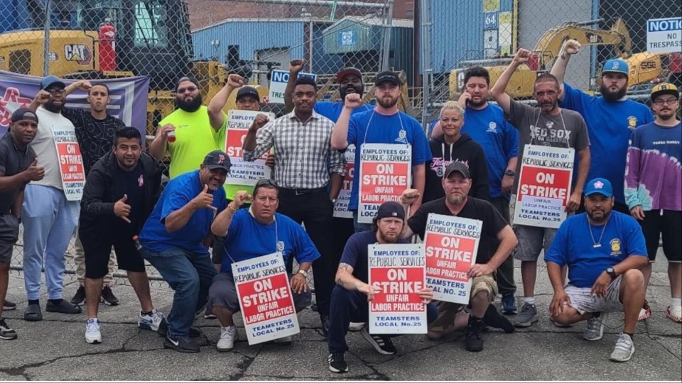 Teamsters escalate nationwide strikes at Airgas and Republic Services
