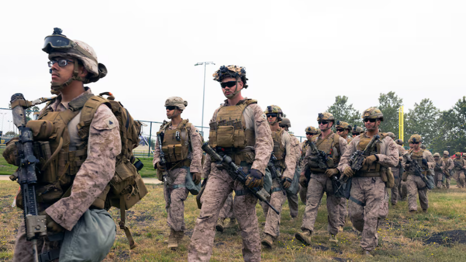 Trump ready to send troops into Chicago