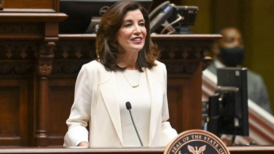 New York’s Gov. Kathy Hochul finally endorses Mamdani for mayor