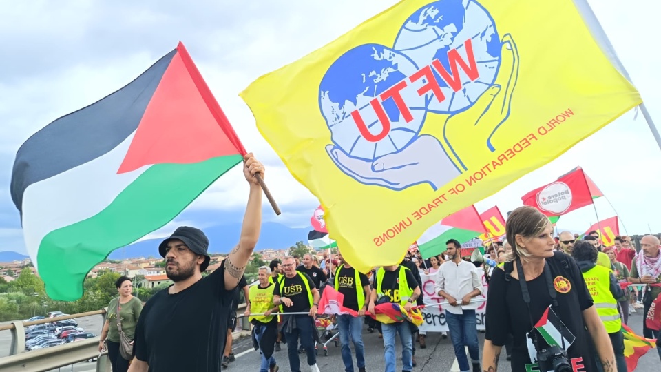 Workers bring Italy to a halt in strike for Palestine