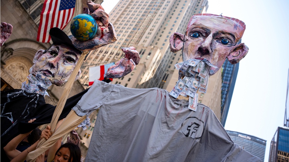 How billionaires benefit from government shutdowns