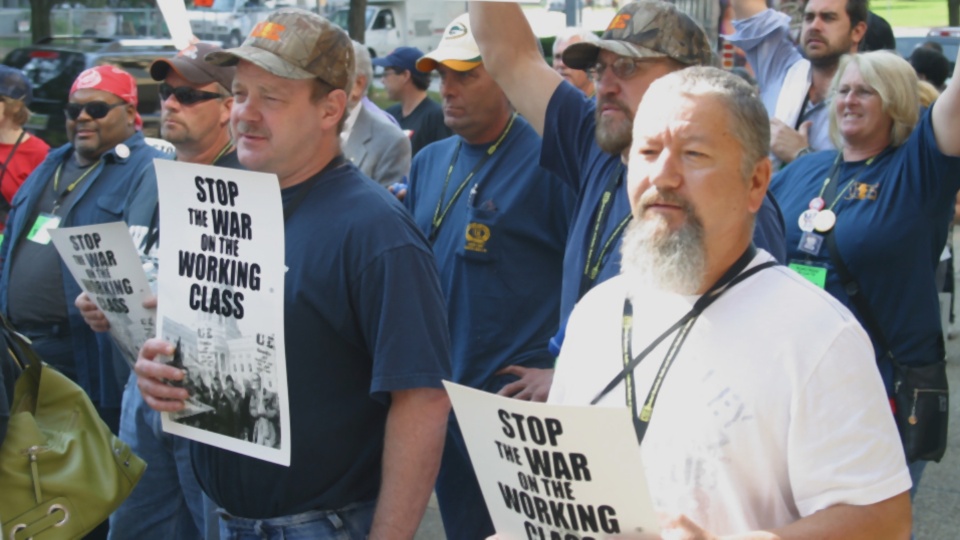 UE: Rising repression increases power and wealth of the rich and corporations