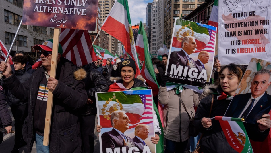 Praising Trump’s war, monarchist forces hijack Iranian diaspora