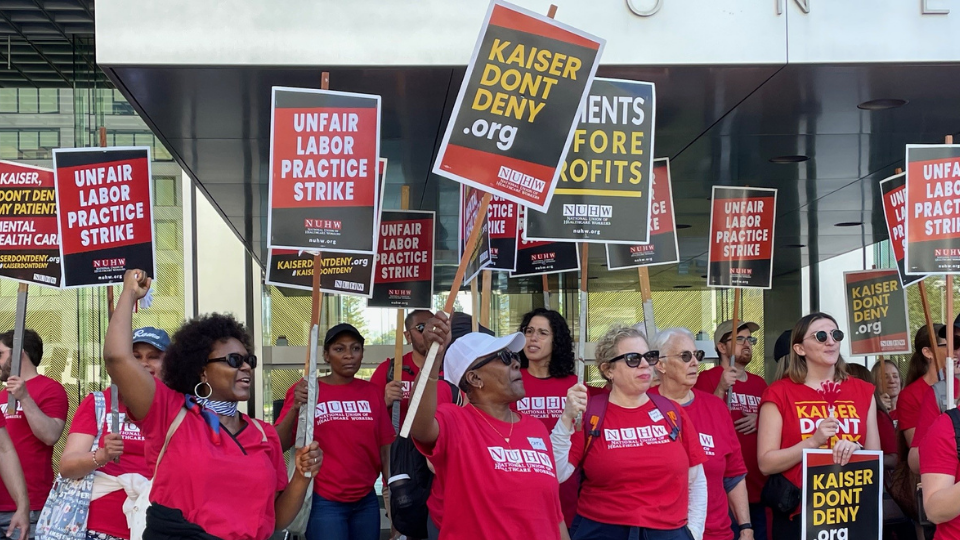 Kaiser mental health therapists strike to uphold patient care