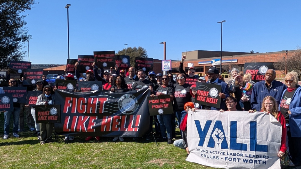 Reform Caucus boosts Letter Carriers’ contract fight