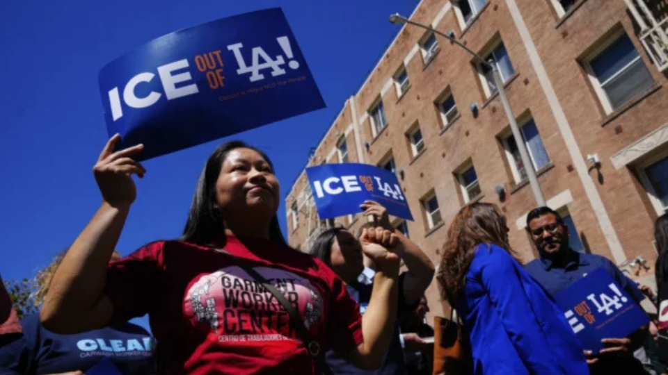 Los Angeles activists organize anti-ICE community walks