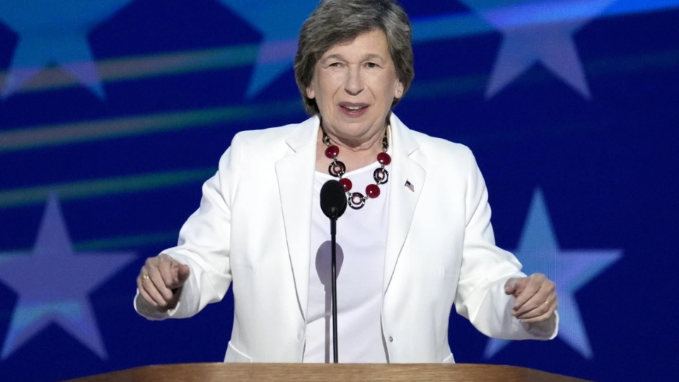 Teachers slam enormous Education Department cuts