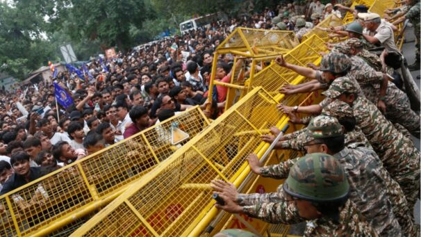Indian police attack ‘Cockroach’ marchers as youth unemployment revolt hits parliament
